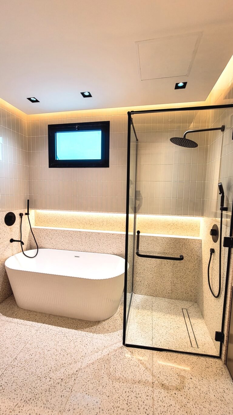 الحمام الرئيسي-min